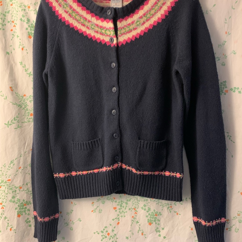 Tiny fit old navy cardigan - Picture 2 of 9